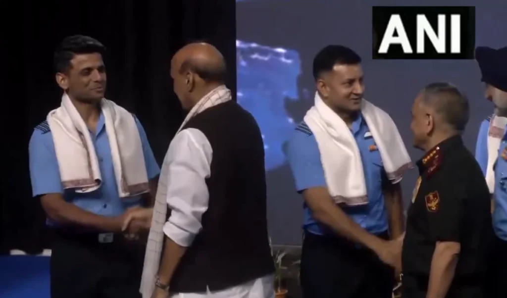 Mission Gaganyaan: राजनाथ सिंह ने Shubhanshu Shukla सहित सभी अंतरिक्ष यात्रियों को किया सम्मानित