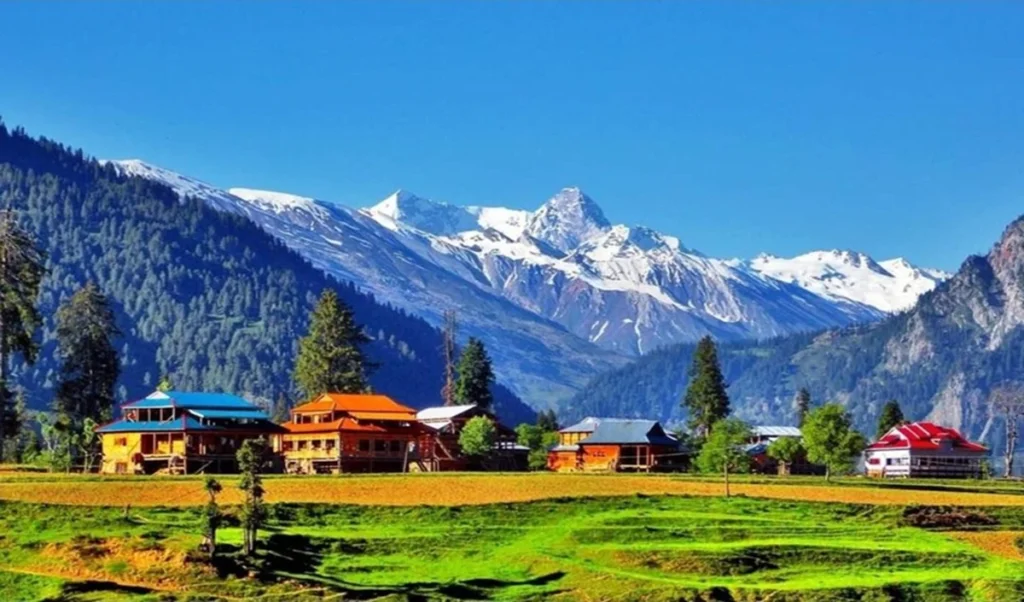 plan kashmir trip with partner through this irctc package travel within budget