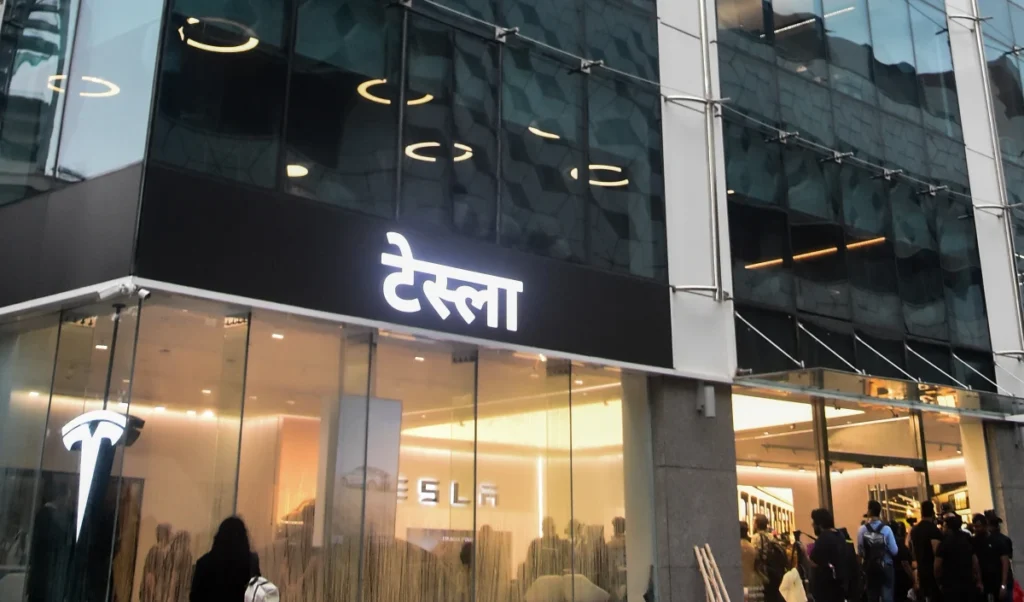 इंतजार खत्म! मुंबई के बाद टेस्ला दिल्ली में खोलेगी नया लग्जरी शोरूम, Delhi Airport के बेहद पास है जगह