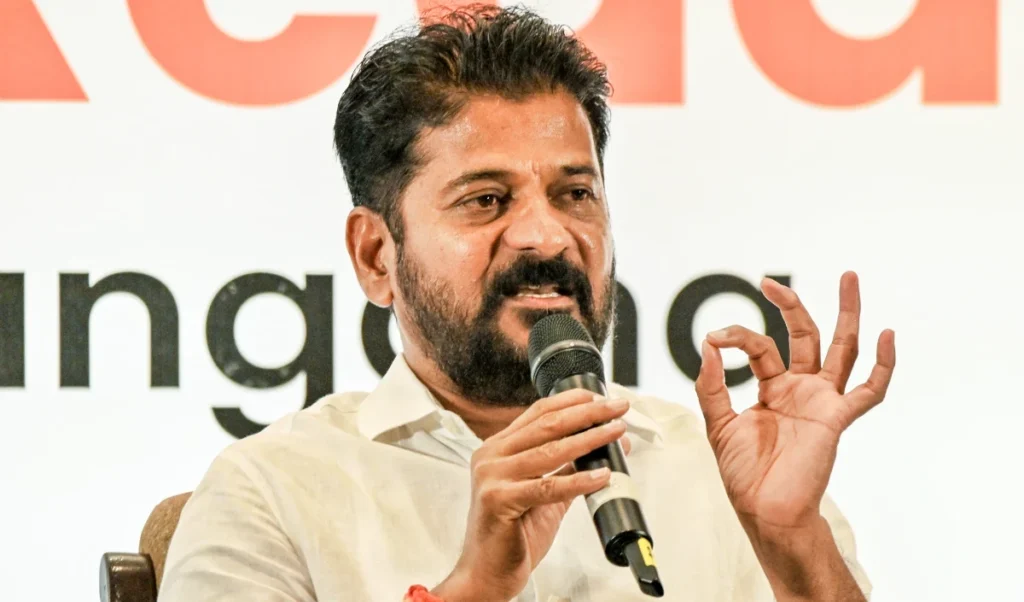 तेलंगाना के मुख्यमंत्री ने स्थानीय निवेशकों, आर्थिक वृद्धि को बढ़ावा देने की प्रतिबद्धता जताई