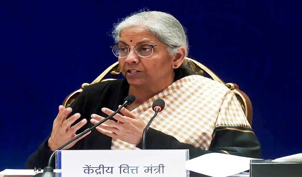 मंत्रिसमूह ने केंद्र के दो GST स्लैब के प्रस्ताव को किया स्वीकार, मिडिल क्लास को बड़ी राहत की उम्मीद मंत्रिसमूह ने केंद्र के दो GST स्लैब के प्रस्ताव को किया स्वीकार, मिडिल क्लास को बड़ी राहत की उम्मीद