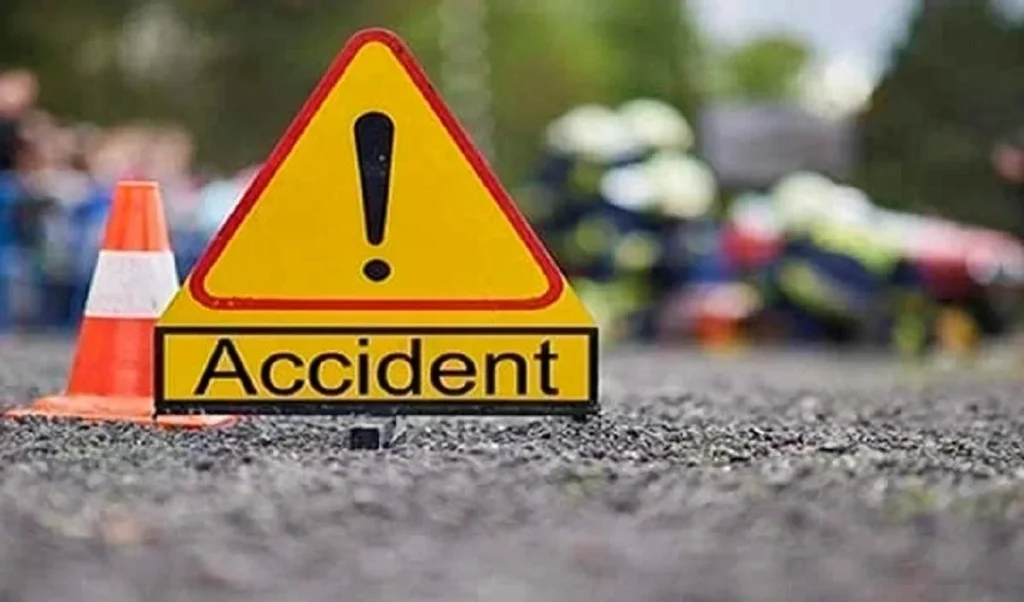 मध्यप्रदेश के शिवपुरी में सड़क हादसे में चार लोगों की मौत, 11 अन्य घायल