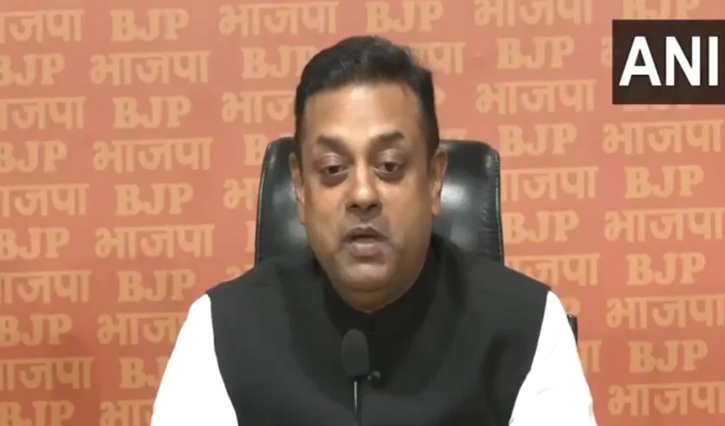 राहुल गांधी के आरोपों पर BJP का पलटवार, संबित पात्रा बोले- इन्हें प्रधानमंत्री की कुर्सी सिंहासन लगती है