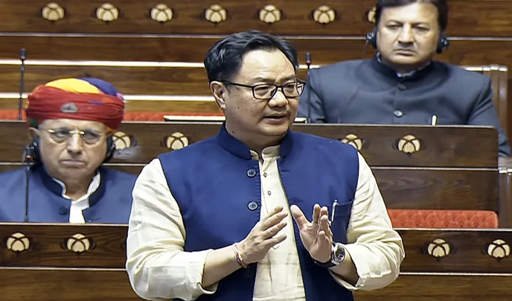 ‘राहुल गांधी ने संविधान नहीं पढ़ा है और न ही उसका सम्मान करते हैं’, विपक्ष के नेता पर किरेन रिजिजू का तंज