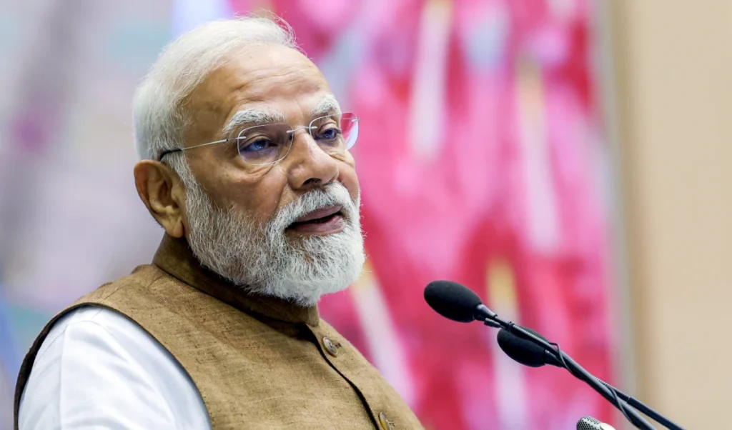 16th Combined Commanders Conference | PM मोदी ने कोलकाता में किया संयुक्त कमांडर सम्मेलन का उद्घाटन, सेना के भविष्य पर मंथन 16th Combined Commanders Conference | PM मोदी ने कोलकाता में किया संयुक्त कमांडर सम्मेलन का उद्घाटन, सेना के भविष्य पर मंथन