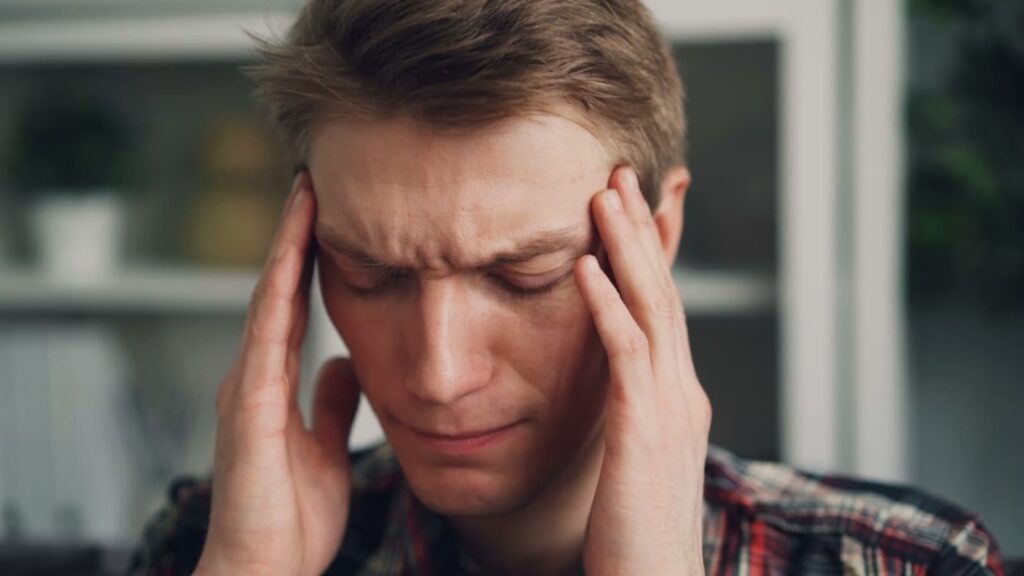 Doctor reveals simple hack that can temporarily ease discomfort from migraine | Health