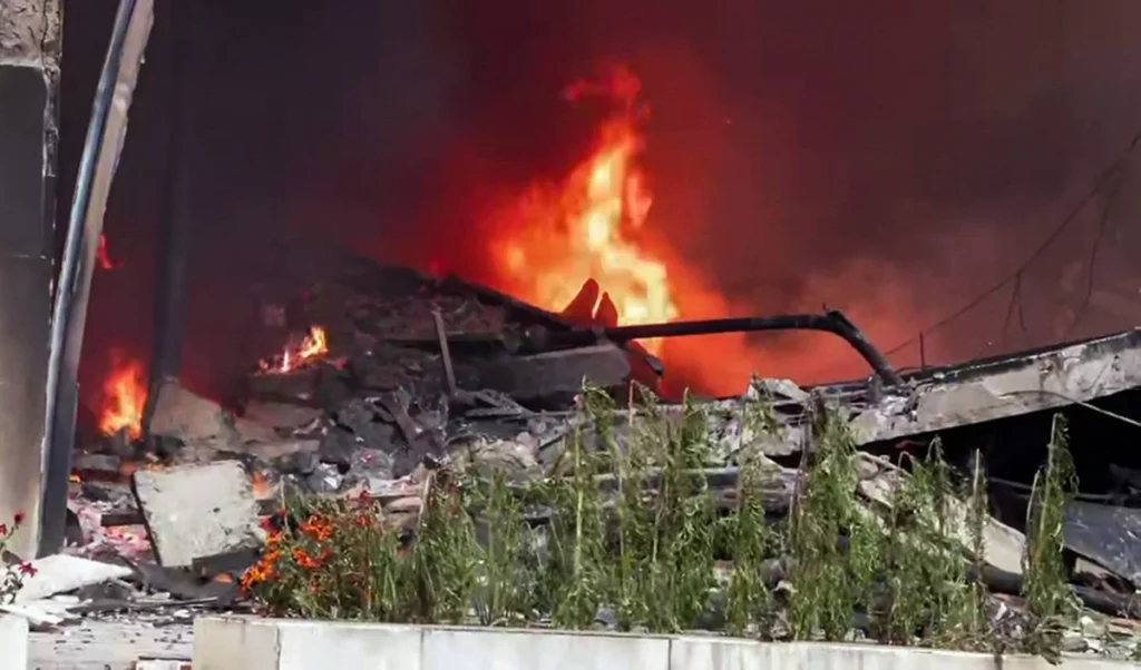 Egypt Nile Delta Fire | मिस्र के नील डेल्टा में भीषण आग और इमारत ढहने से 11 की मौत, 33 लोग हुए घायल