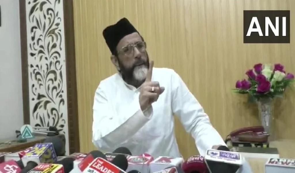 I Love Muhammad Row: बरेली बवाल पर बड़ा एक्शन, मौलाना तौकीर रजा गिरफ्तार