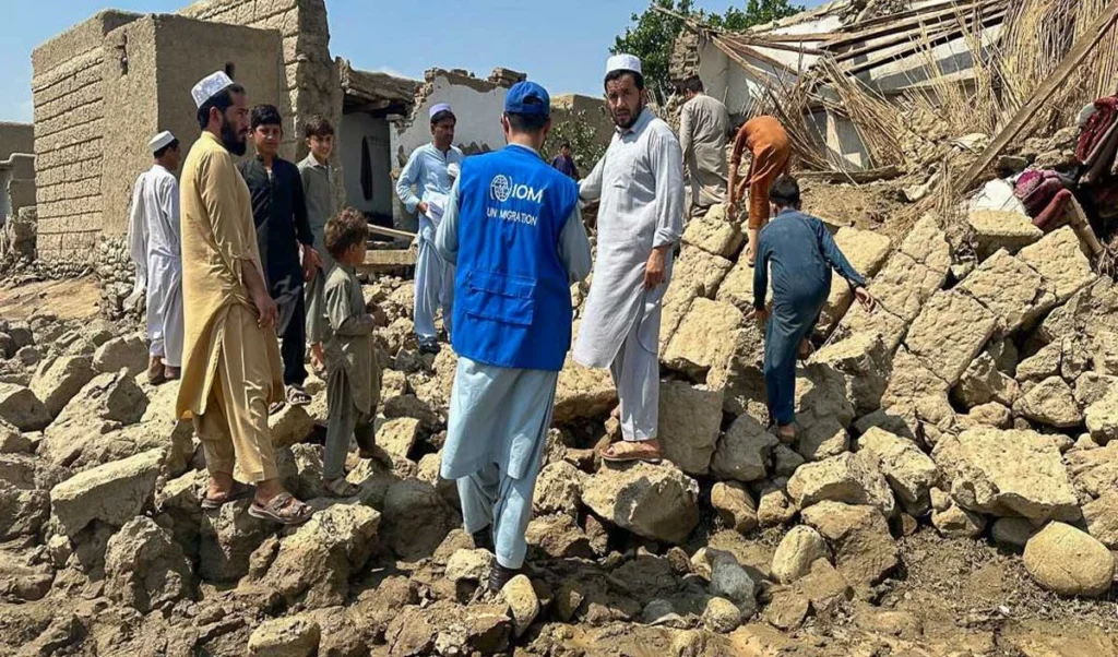 Prabhasakshi NewsRoom: 6.0 की तीव्रता वाले Earthquake से दहला Afghanistan, हजारों लोगों की मौत, सैंकड़ों घायल Prabhasakshi NewsRoom: 6.0 की तीव्रता वाले Earthquake से दहला Afghanistan, हजारों लोगों की मौत, सैंकड़ों घायल