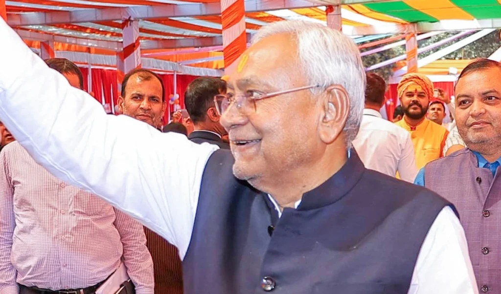 नीतीश ने पैरा एथलीट शैलेश को स्वर्ण पदक जीतने पर 75 लाख रु के पुरस्कार की घोषणा की