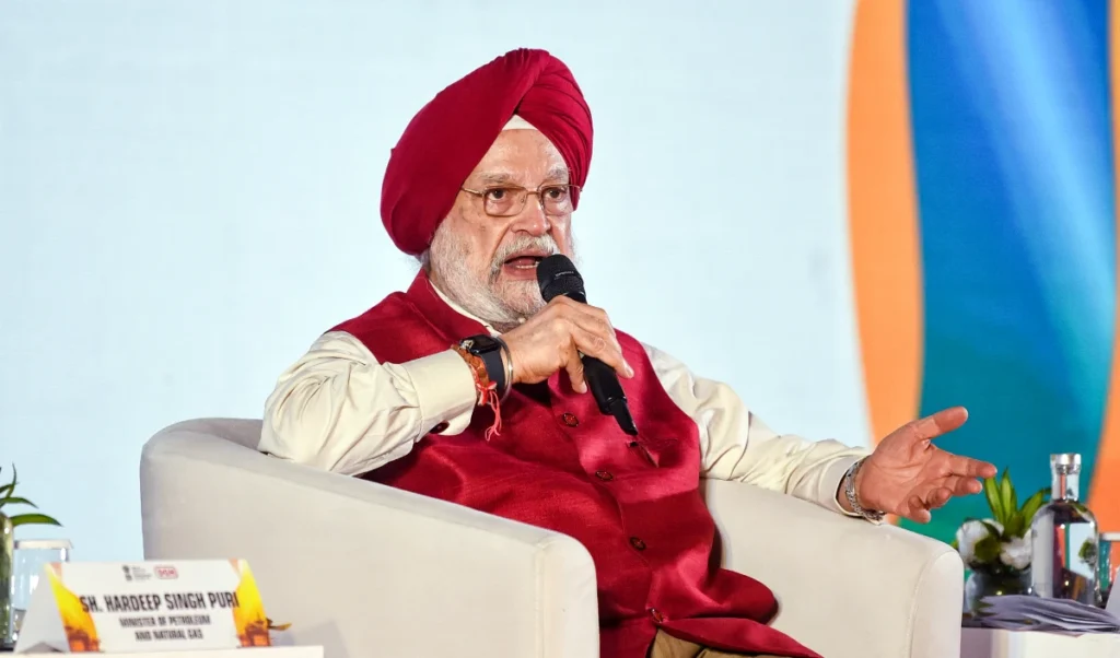 हरदीप पुरी ने जैव-ईंधन से वाहनों का इंजन खराब होने के दावों को  बकवास  बताया