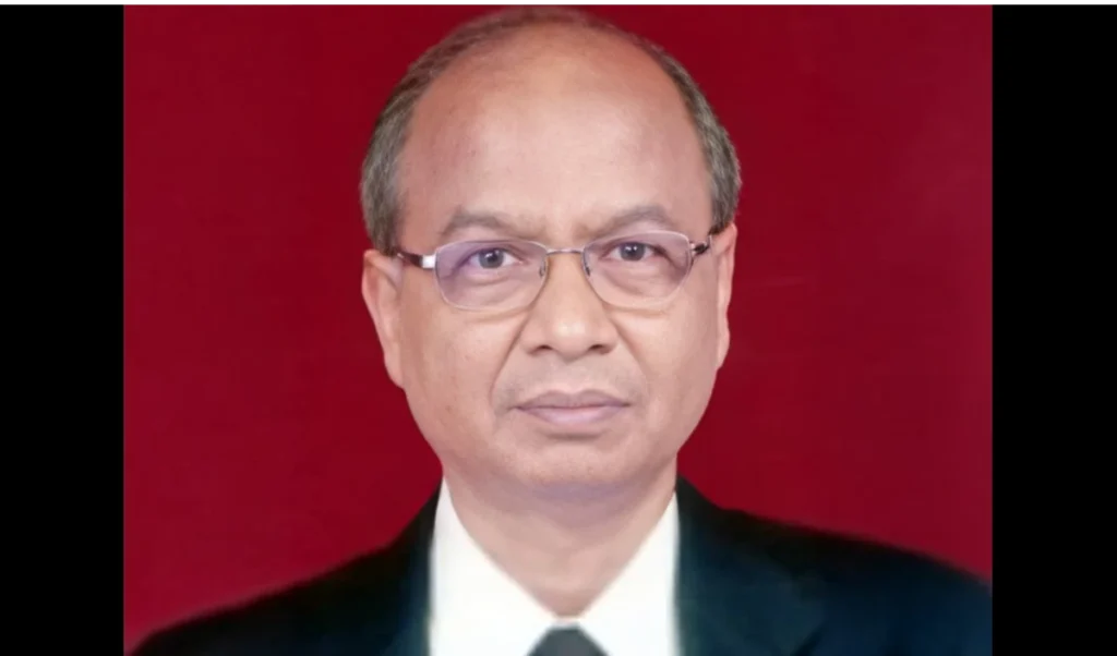 CJI BR Gavai पर जूता उछालने वाले वकील राकेश का चौंकाने वाला बयान ‘मुझे कोई अफसोस नहीं, ये सब ऊपर वाले ने कराया’ CJI BR Gavai पर जूता उछालने वाले वकील राकेश का चौंकाने वाला बयान ‘मुझे कोई अफसोस नहीं, ये सब ऊपर वाले ने कराया’