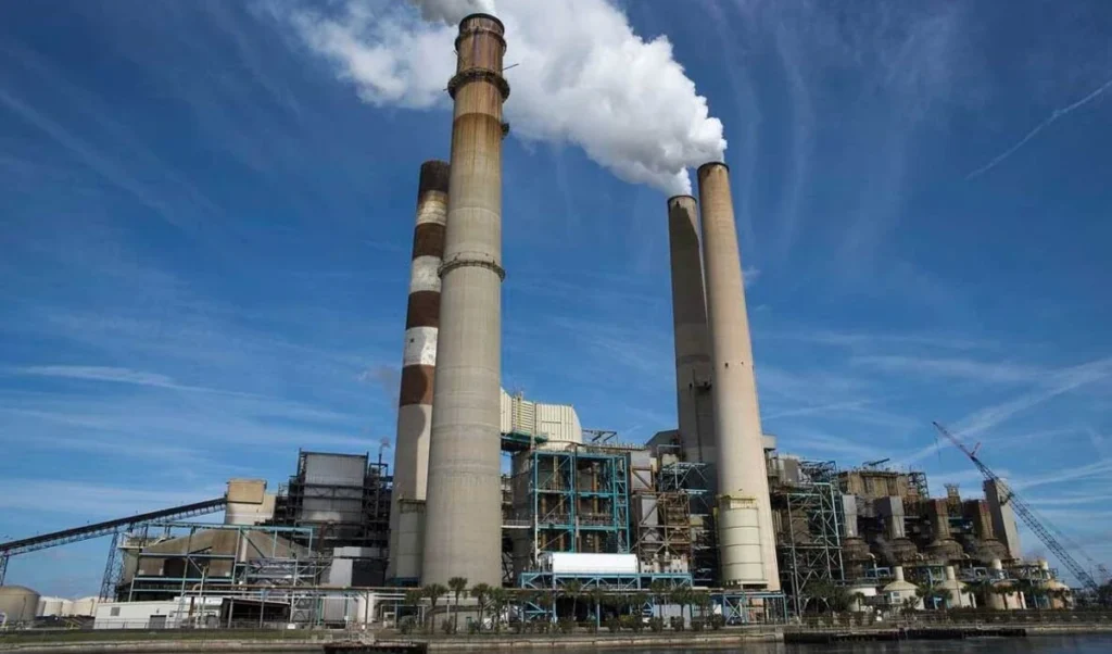 सीमेंट ग्राइंडिंग यूनिट्स को पर्यावरण मंजूरी से छूट, अडाणी समूह को बड़ी राहत; विशेषज्ञों ने जताई चिंता