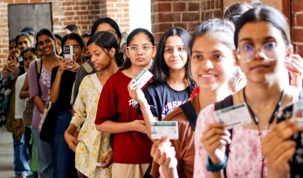 Bihar Assembly Elections | बिहार चुनाव के लिए फ़ोन पर E-वोटर कार्ड डाउनलोड करने की स्टेप-बाय-स्टेप पूरी गाइड