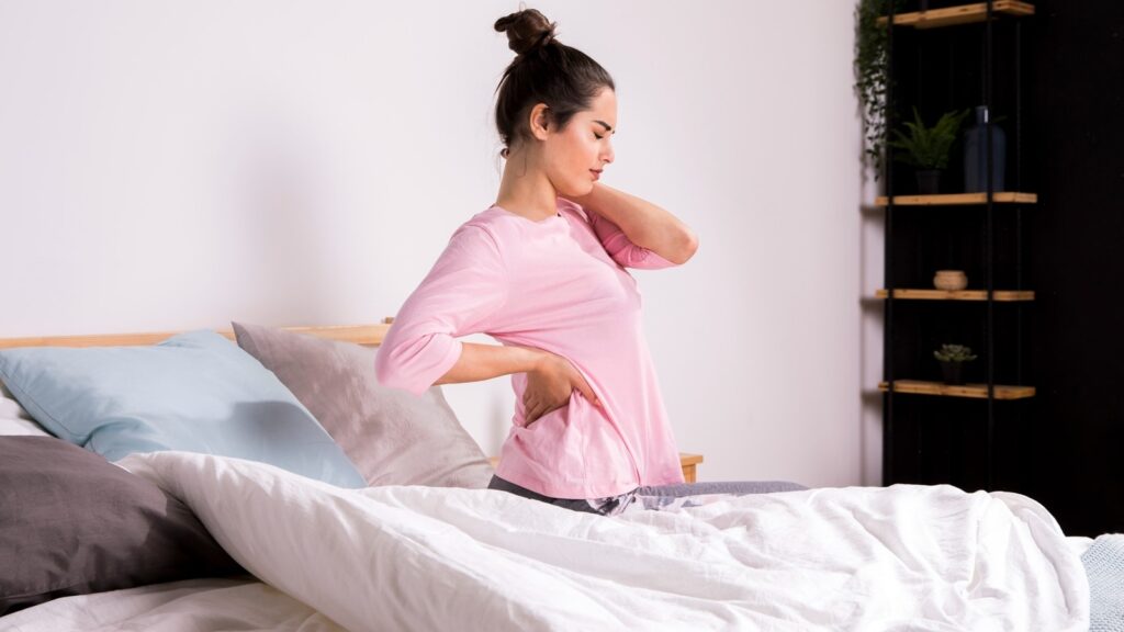 Pain physician shares 5 everyday habits that are damaging the spine and increasing risks of spinal damage