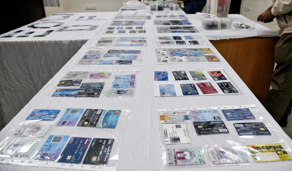 aadhaar or pan card is being misused find out how to identify yourself and keep yourself safe