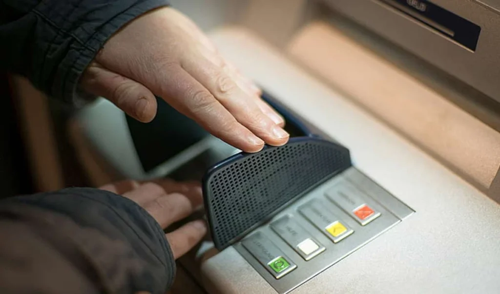 these things hidden in the machine can make both your pin and money disappear