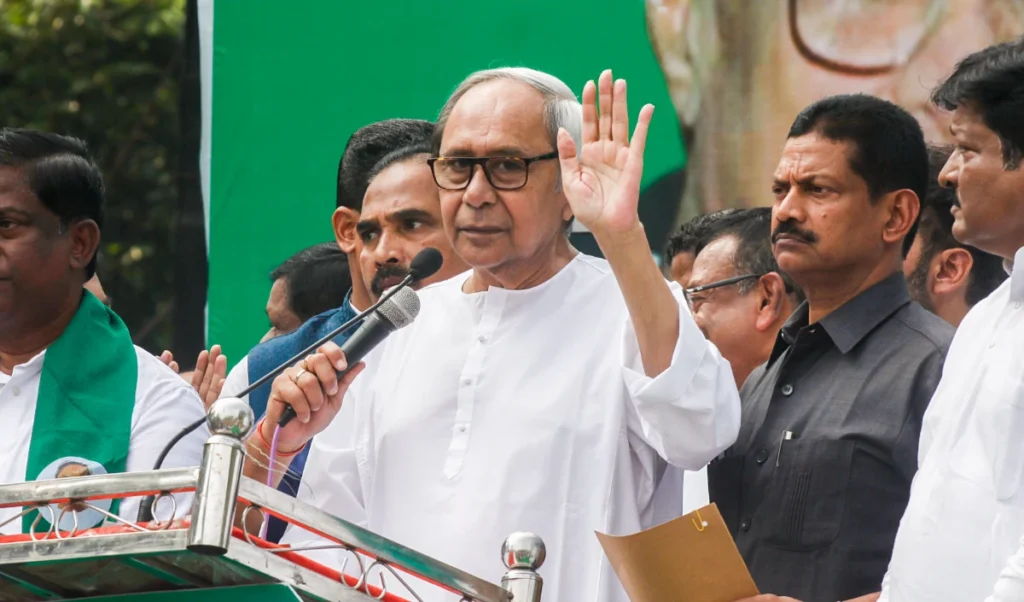 उपचुनाव: बीजद को नवीन पटनायक के रोड शो के दौरान गड़बड़ी की आशंका, नुआपाड़ा में सुरक्षा की मांग