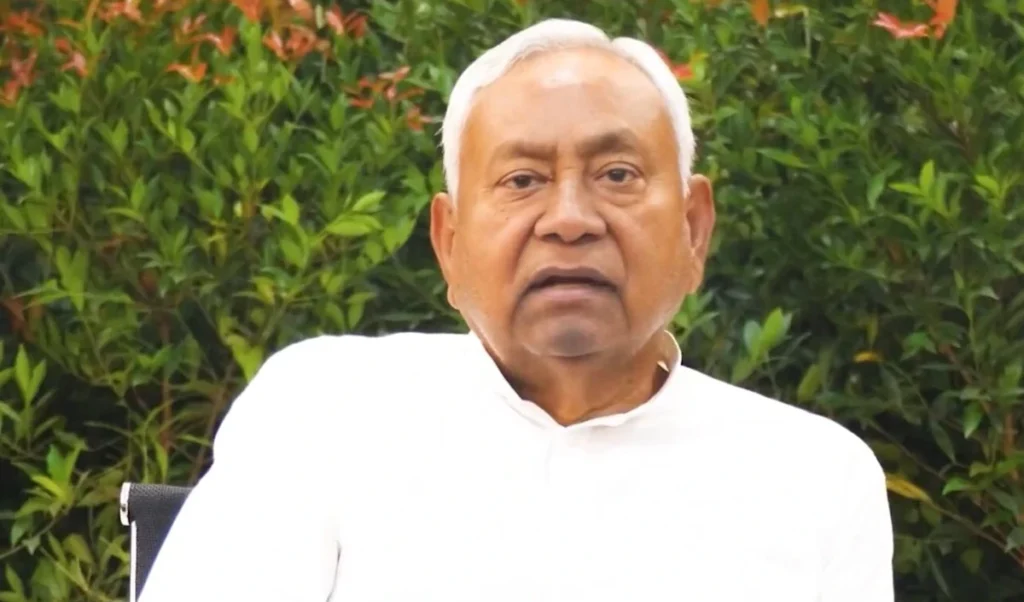 ‘एक और मौका दीजिए’, चुनाव से पहले नीतीश कुमार की भावुक अपील, बिहार को टॉप राज्यों में ले जाएगा हमारा गठबंधन ‘एक और मौका दीजिए’, चुनाव से पहले नीतीश कुमार की भावुक अपील, बिहार को टॉप राज्यों में ले जाएगा हमारा गठबंधन