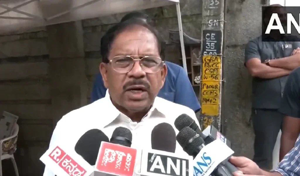 बेंगलुरु जेल में कैदियों की ‘पार्टी’ का वीडियो वायरल, जेल प्रमुख का तबादला, CM के इस्तीफे की मांग।