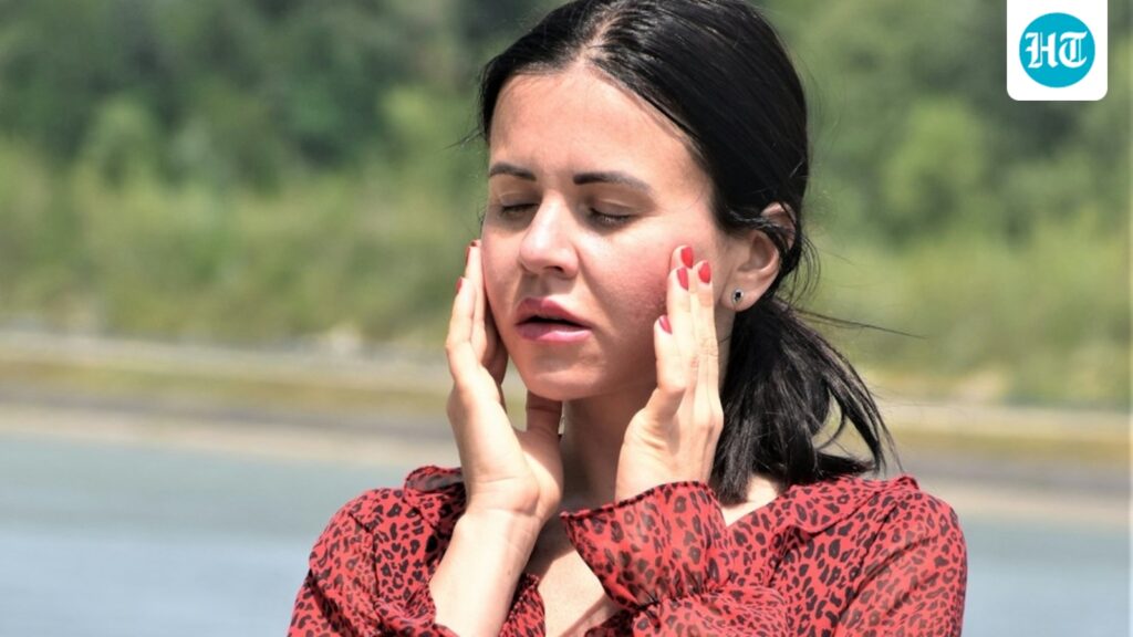 Cardiologist shares 5 weirdest symptoms that your heart is in danger of cardiovascular disease: Jaw pain to nausea