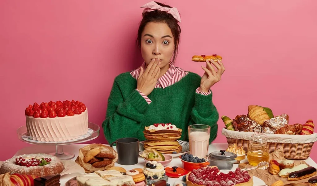 Health Tips: पसंदीदा खाना भी खाएं और बिंज ईटिंग भी रोकें, जानें स्मार्ट तरीका