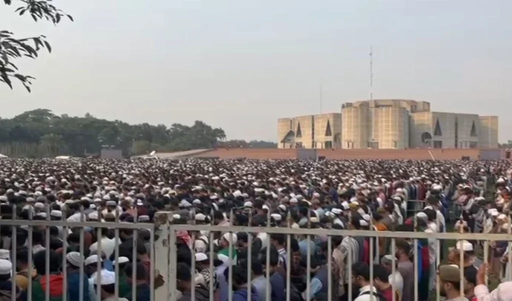 a crowd of extremists attended hadi funeral shocking images emerge