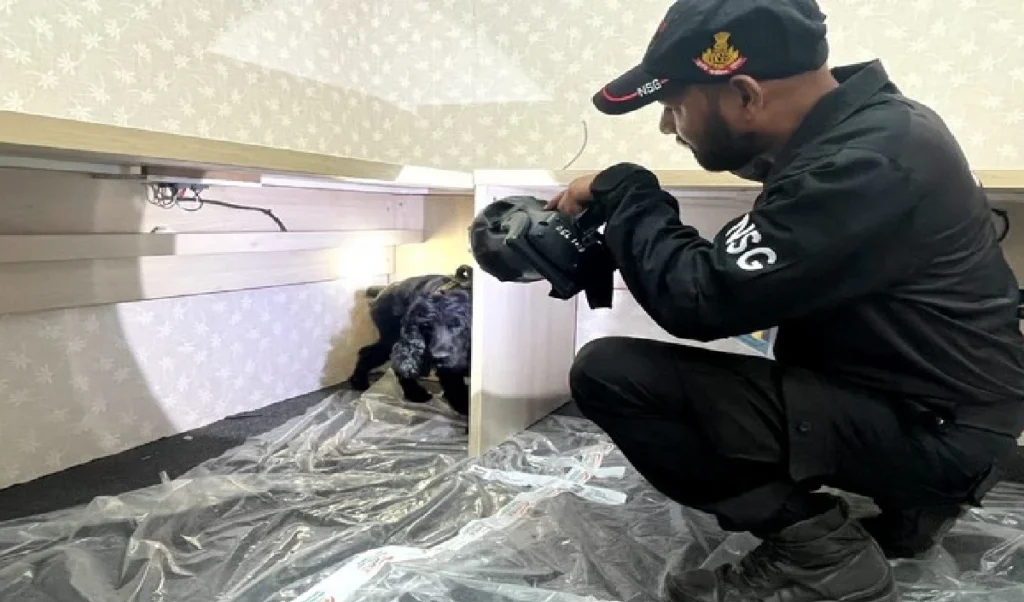 ईमेल से दिल्ली विवि के दो कॉलेजों को बम से उड़ाने की चेतावनी, सुरक्षा एजेंसियां अलर्ट