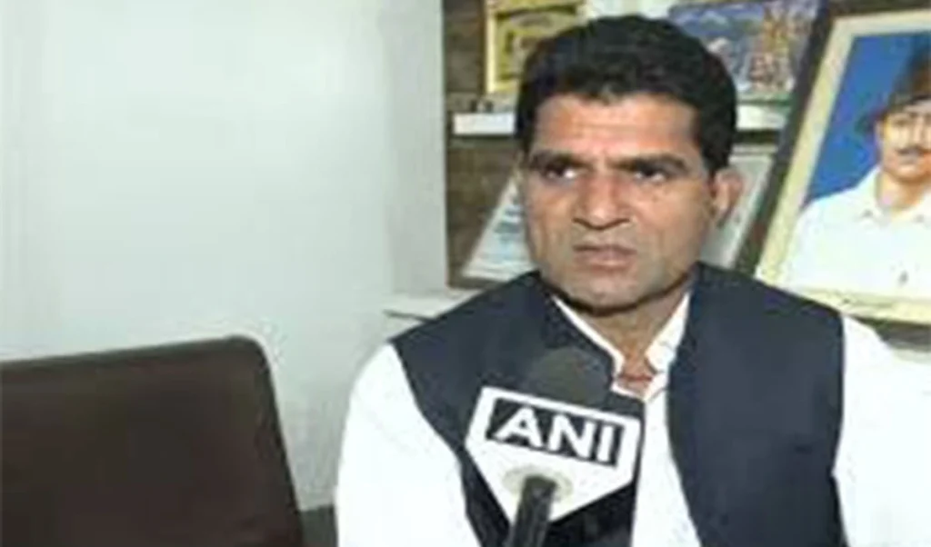 हार से बचने के लिए हटाए गए 73 लाख मतदाताओं के नाम, AAP का आरोप