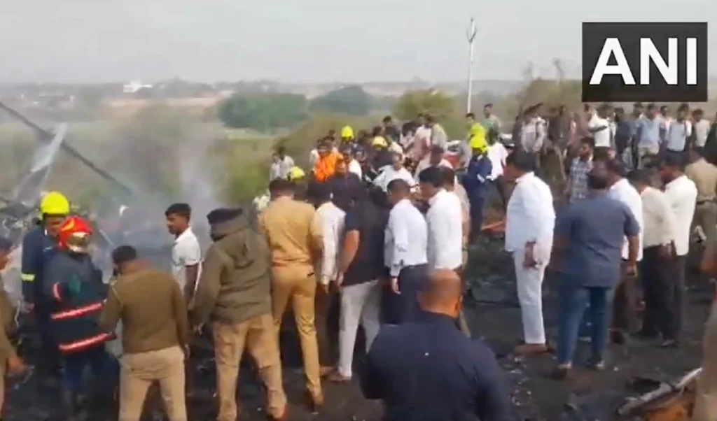 ‘100% सुरक्षित था विमान’, ऑपरेटर ने किया दावा, फिर कैसे हुआ Ajit Pawar का Learjet 45 प्लेन क्रैश?