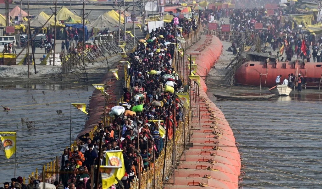 Basant Panchami पर एक करोड़ से अधिक श्रद्धालुओं ने गंगा और संगम में डुबकी लगाई