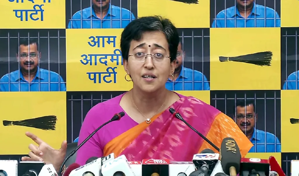 Delhi में Crime पर Atishi का ‘चिट्ठी बम’, Amit Shah से पूछा- राजधानी को सुरक्षा चाहिए, चुप्पी नहीं!