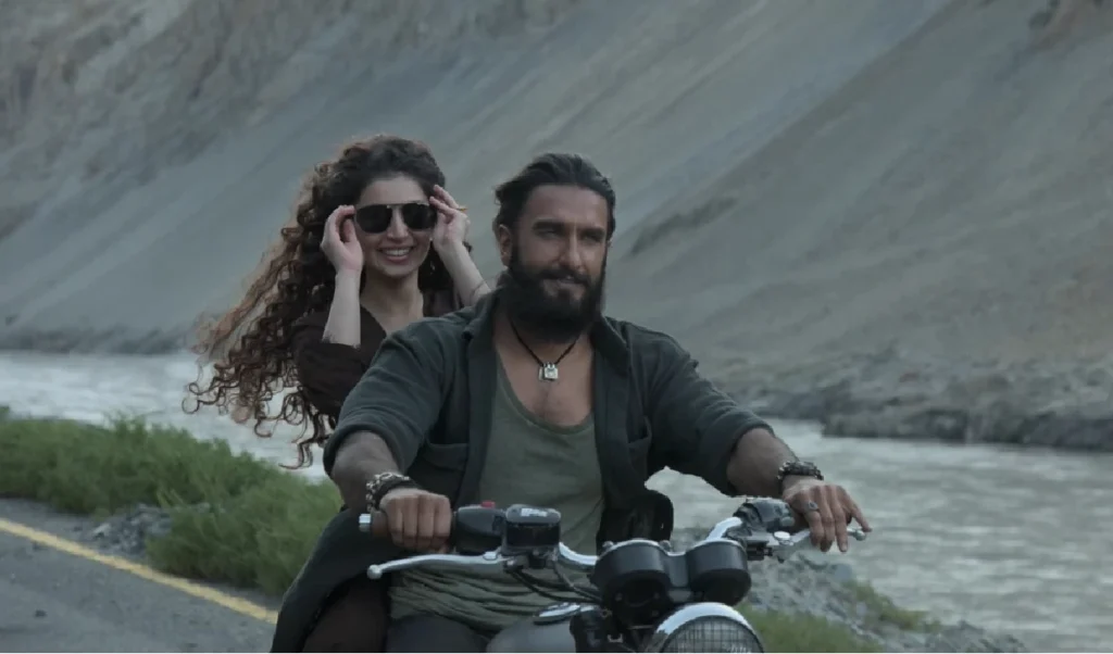 Dhurandhar Movie Review | 'यह नया भारत है, पलटवार करेगा': धुरंधर का दमदार एक्शन, देशभक्ति और जासूसी का अनोखा मिश्रण