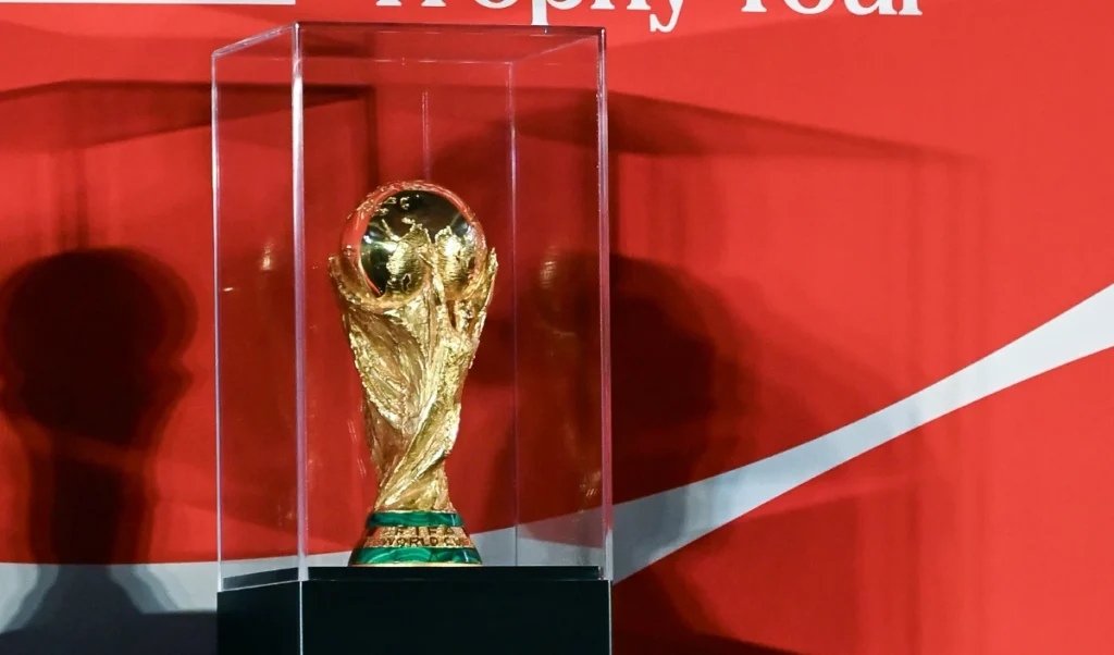 FIFA World Cup trophy दिल्ली पहुंची, वर्ल्ड टूर के तहत तीन दिन भारत में रहेगी