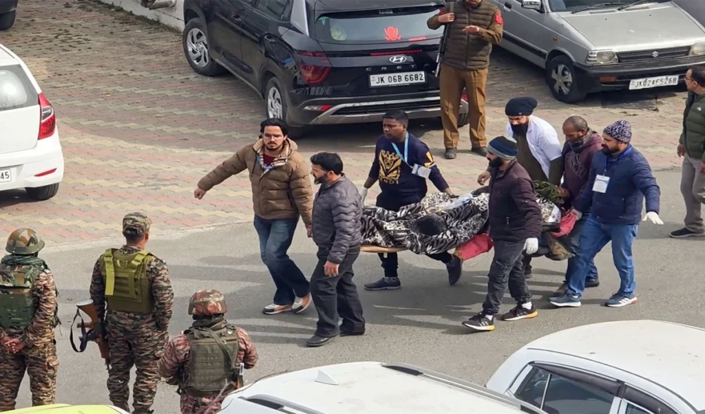 Jammu Kashmir के Doda में दर्दनाक सड़क हादसा, उमर अब्दुल्ला ने जताया दुख