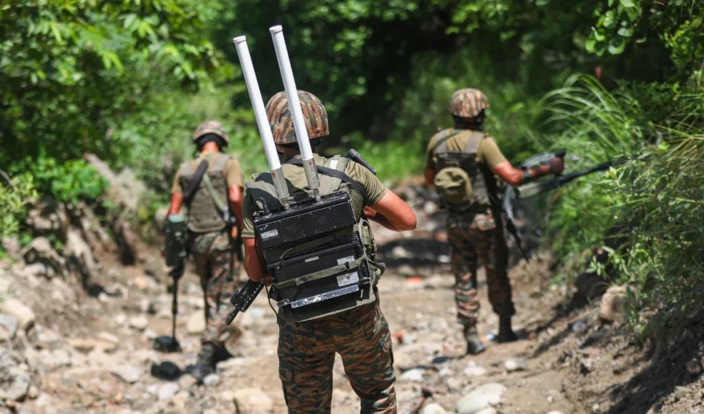 Jammu- Kashmir के सांबा में अंतरराष्ट्रीय सीमा पर मारे गए पाकिस्तानी घुसपैठिए का शव बरामद