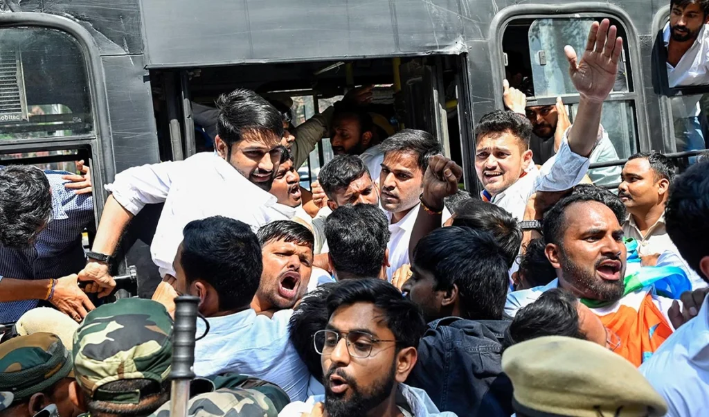 Jan Gan Man: UGC Regulations क्या हैं, क्यों हंगामा कर रहे देशभर में सवर्ण, PM क्या हल निकालेंगे?