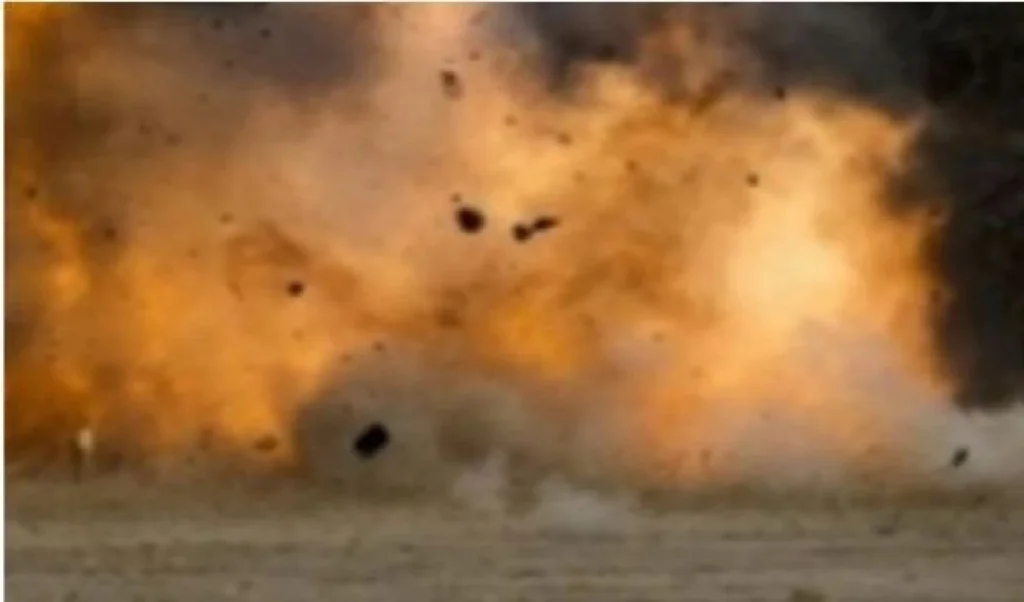 Kabul Hotel Blast: धमाके से दहला अफगानिस्तान, कई लोगों के मारे जाने की आशंका