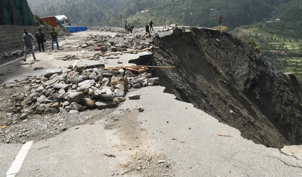 New Zealand में एक ‘कैंपिंग’ स्थल में भूस्खलन, बचाव कार्य जारी