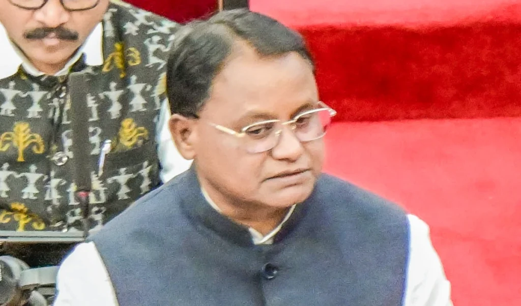 Odisha Govt. को कोलकाता निवेशक सम्मेलन में एक लाख करोड़ रुपये के निवेश प्रस्ताव मिले