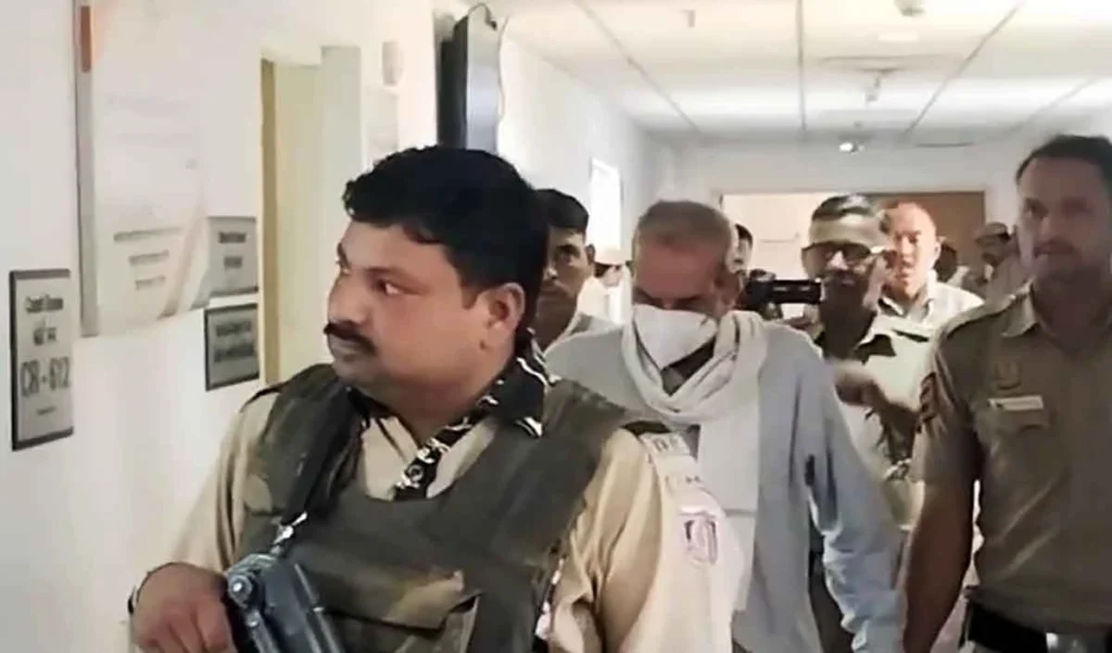 Prabhasakshi NewsRoom: 1984 के सिख विरोधी दंगों से जुड़े दो मामलों में Sajjan Kumar बरी, पीड़ित परिवारों का गुस्सा फूटा