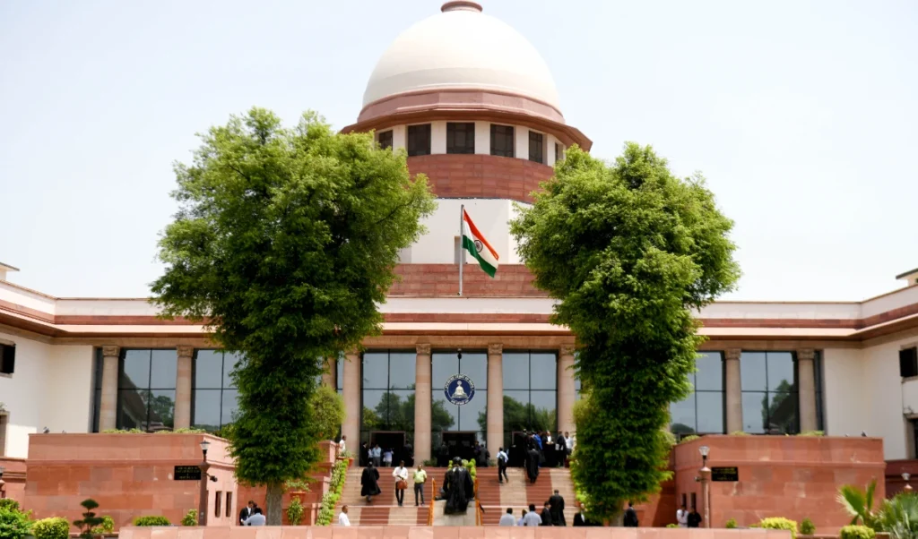 Red Fort Attack 2000: लश्कर आतंकी मोहम्मद आरिफ की फांसी पर फिर होगी सुनवाई, सुप्रीम कोर्ट ने Curative Petition पर दी सहमति