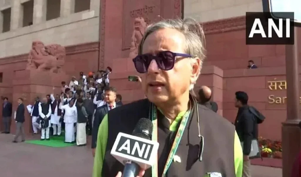 Shashi Tharoor ने माकपा के साथ बातचीत की खबरों पर टिप्पणी करने से इनकार किया
