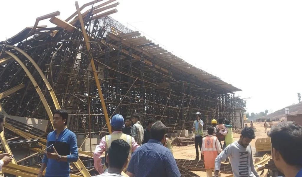 Tamil Nadu: नीलगिरि जिले में निर्माण स्थल पर पश्चिम बंगाल के तीन मजदूरों की मौत