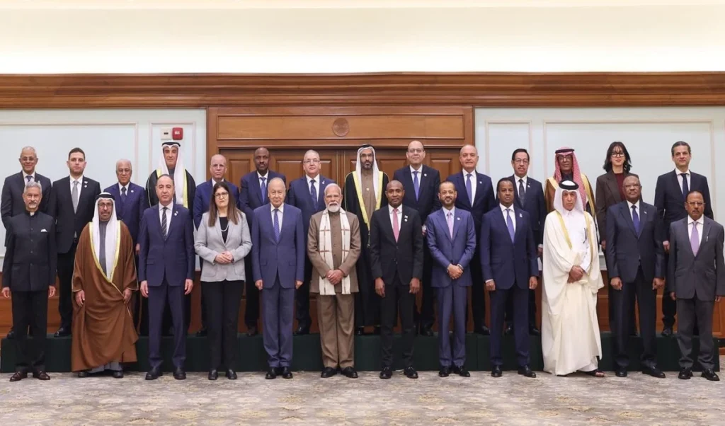 US-Iran Tension के बीच Arab Nations के मंत्रियों ने की PM Modi से मुलाकात, Israel PM Netanyahu ने भी कटाया दिल्ली का टिकट! US-Iran Tension के बीच Arab Nations के मंत्रियों ने की PM Modi से मुलाकात, Israel PM Netanyahu ने भी कटाया दिल्ली का टिकट!