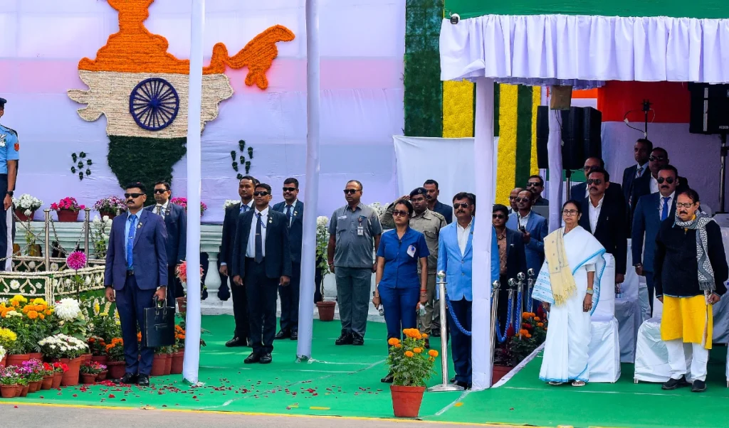 West Bengal की झांकी में स्वतंत्रता संग्राम दर्शाया और मनाया ‘वंदे मातरम’ का जश्न