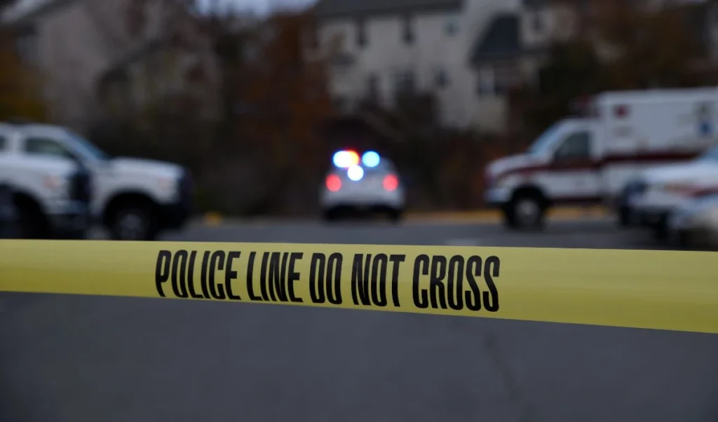 feds kill licensed gun owner in minneapolis raid feds kill licensed gun owner in minneapolis raid