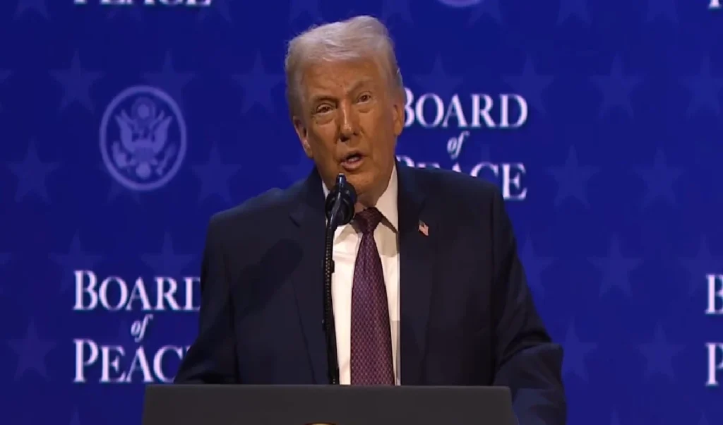 उड़ा दिया जाएगा, दावोस में पीस बोर्ड पर साइन करते हुए Hamas को ट्रंप की लास्ट वार्निंग