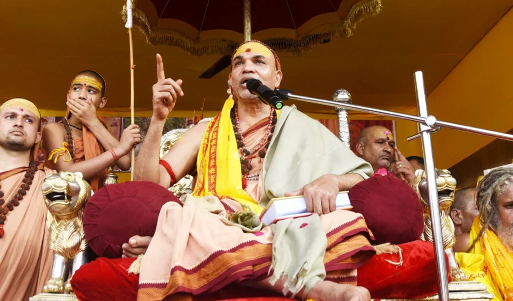 उत्तर प्रदेश पुलिस ने शंकराचार्य को संगम स्नान से रोका? अखिलेश यादव बोले- BJP का कुशासन और नाकाम व्यवस्था दोषी