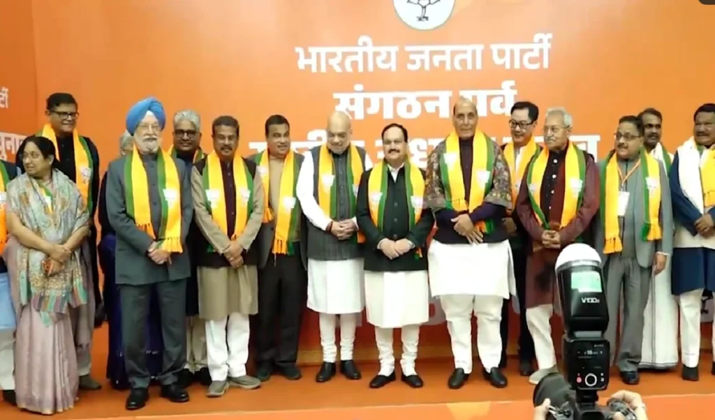 नामांकन में दिखी दिग्गजों की भीड़, BJP में ‘नबीन’ युग की शुरुआत!